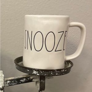 Rae Dunn mug SNOOZE